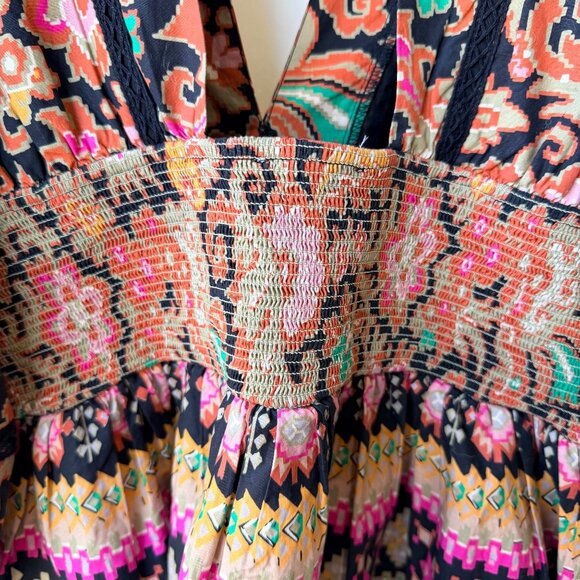 Love The Label Puff sleeves deep V neck Floral Print Blouse Women’s Size L - Picture 4 of 6